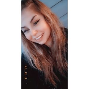 Meet your Posher, Alissa jean